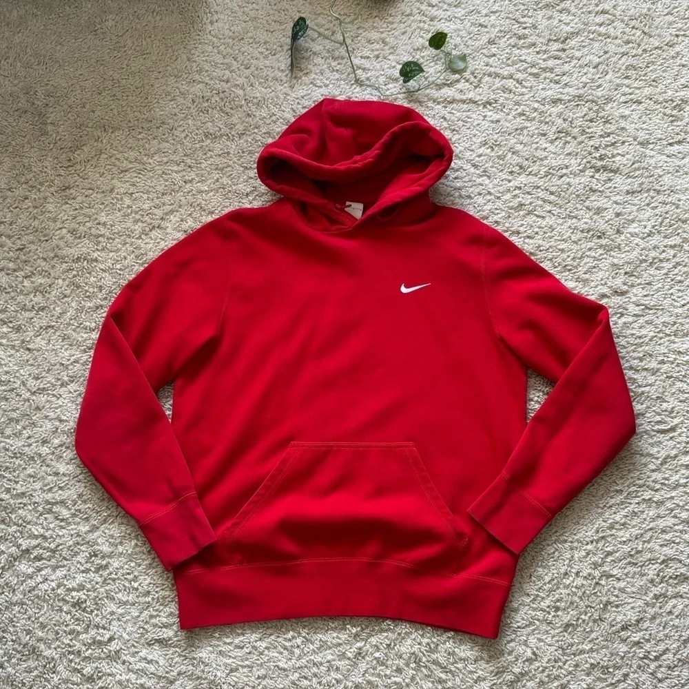 Nike Women’s Red Slim Fit Red Hoodie size L